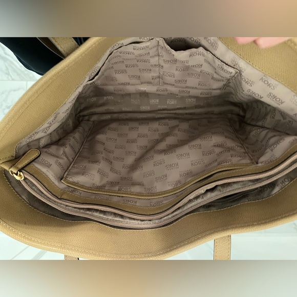 Gently used Michael Kores tote bag - Picture 4 of 5